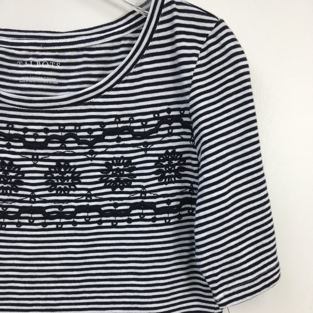 Talbots Women's Navy and White Embroidered Short Sleeve Top Size XS NEW With Tag - Picture 3 of 5